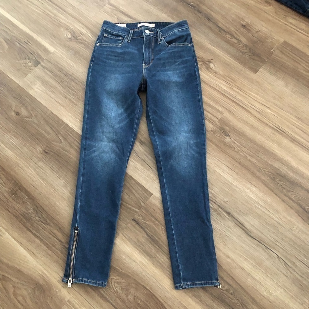 Levi’s 721 high rise skinny size 27 in great condition